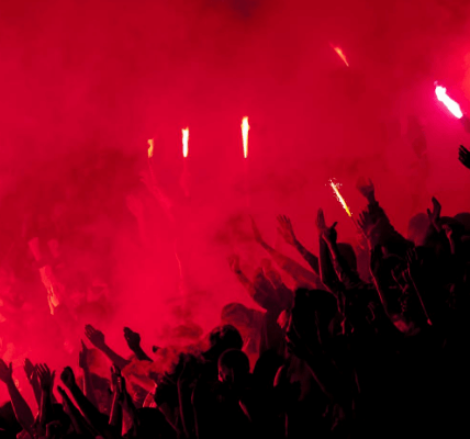 Support the UK events industry - Light it in red #lightitinred